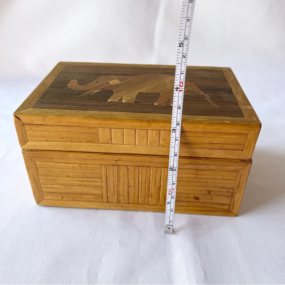 Vintage Elephant Wood Treasure Box - Picture 6 of 8